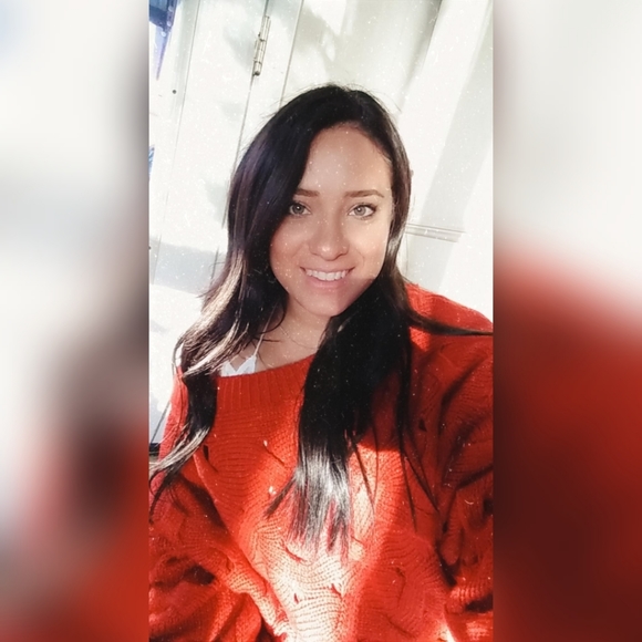 Off shoulder sweater - Picture 3 of 3